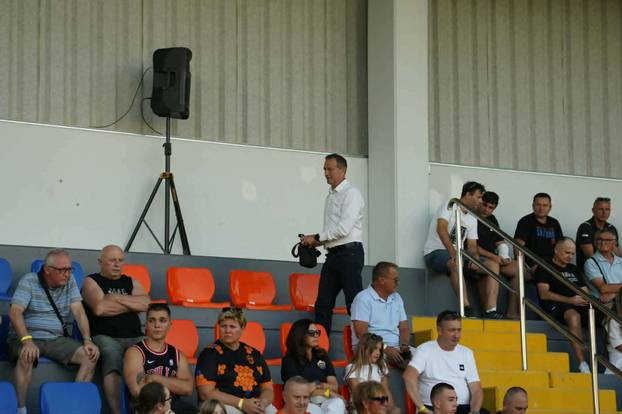 FOTO Kultni navijački klub je otvorio stadion kraj Varaždina! Pogledajte novu 'BumbArenu'