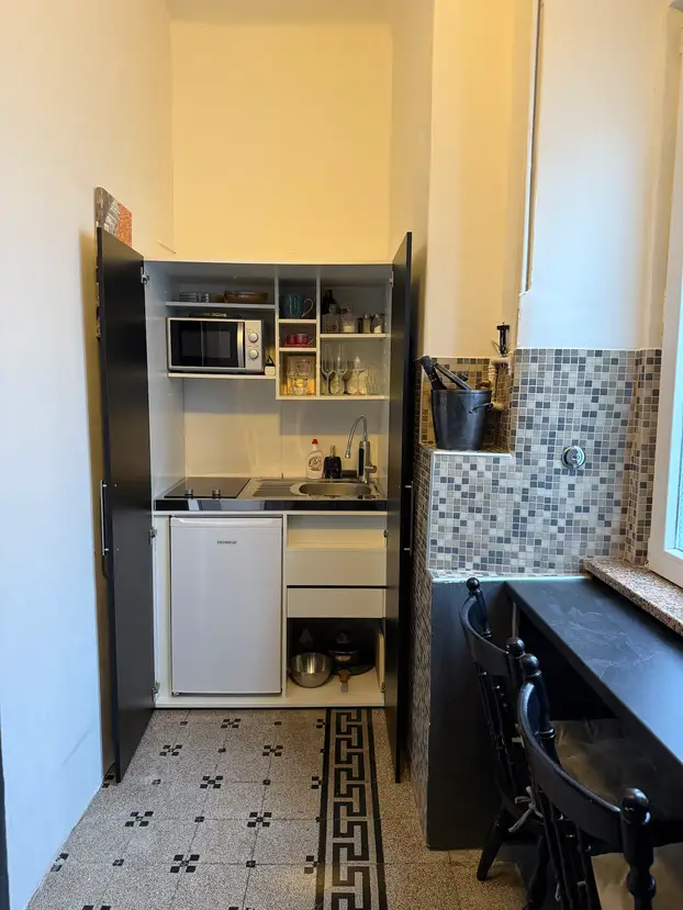 FOTO Stan u Zadru uređen je kao set iz filmova za odrasle: Evo koliko stoji noćenje