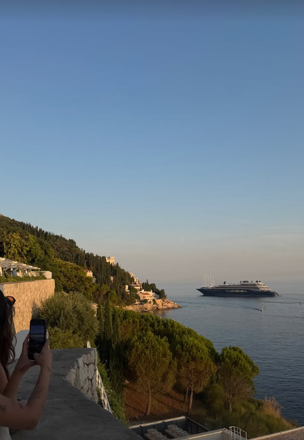 FOTO 'Teniska Barbie' poslije prekida uživa u Hrvatskoj! Plijeni pažnju u Dubrovniku...
