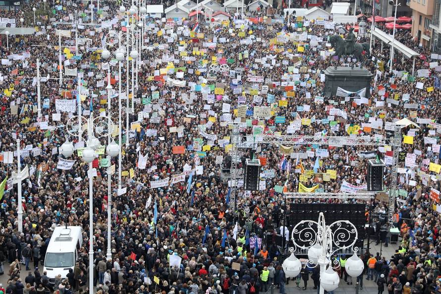 Veliki prosvjed Hrvatska mora bolje popunio glavni gradski Trg