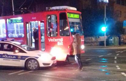 Nitko nije ozlijeđen: Policija i tramvaj se sudarili u Zagrebu