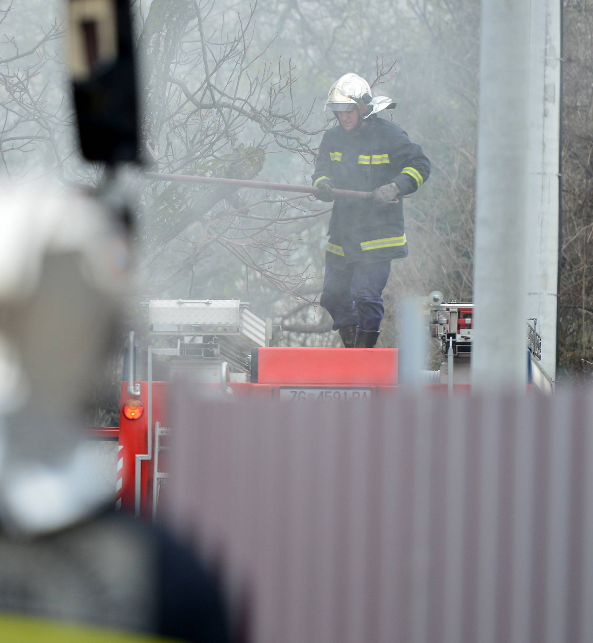 Požar u kući na zagrebačkom Trnju: Poginula je jedna osoba