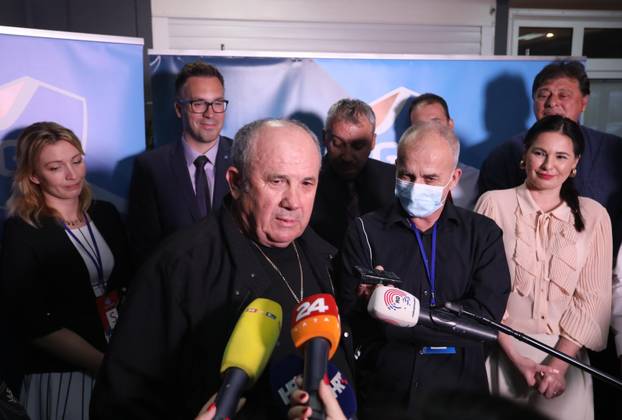 Sreća, tuga, očaj... Sva lica stožera na lokalnim izborima