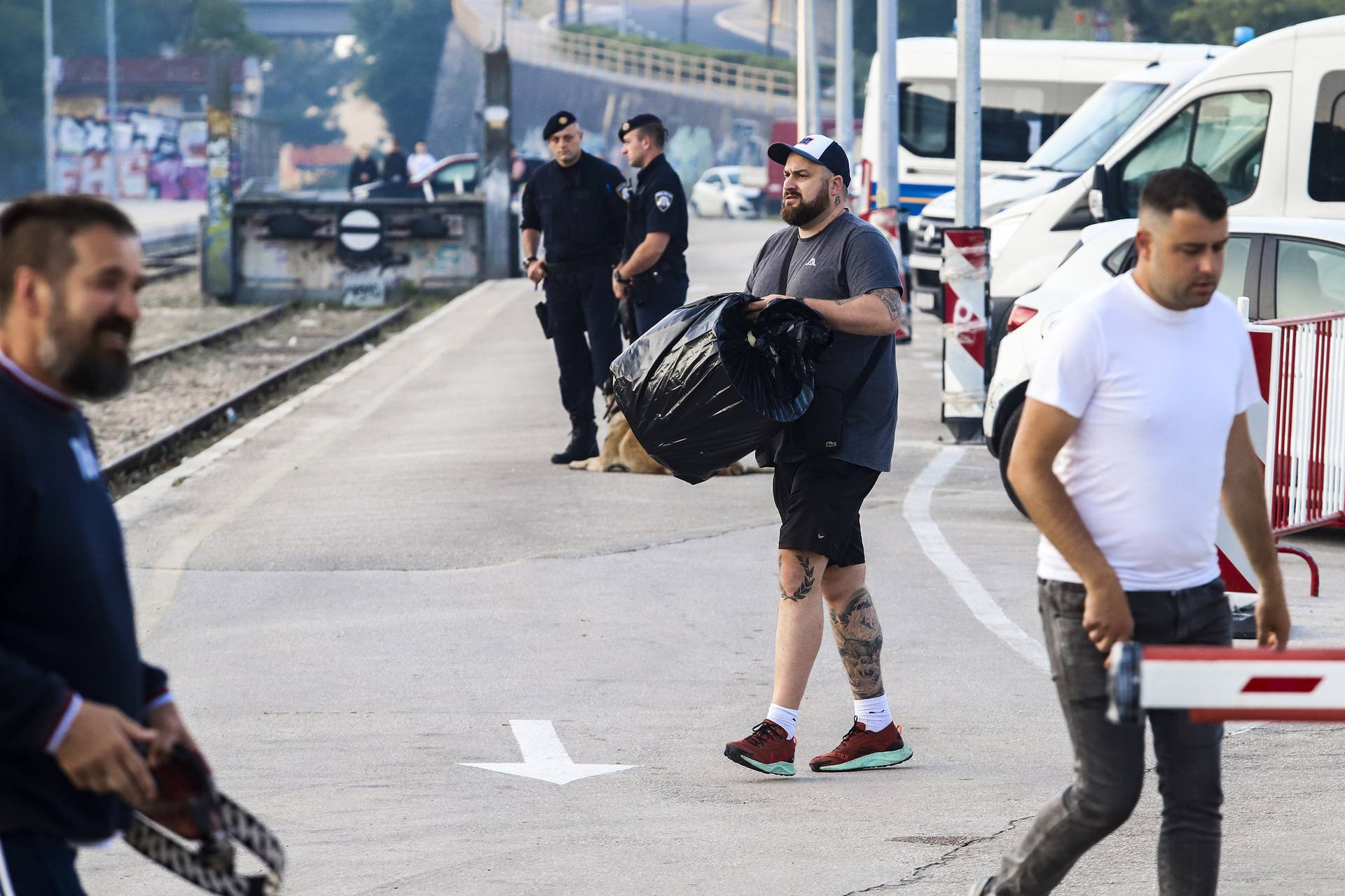 Split: Navijači Hajduka vlakom krenuli na finale Kupa