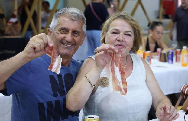 Drniš: Otvoren 9. me?unarodni festival pršuta