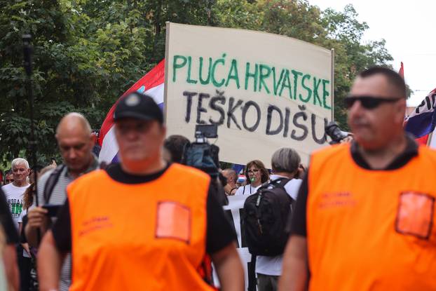Veliki prosvjed u Zagrebu zbog zagađenja i opasnog otpada u Lici