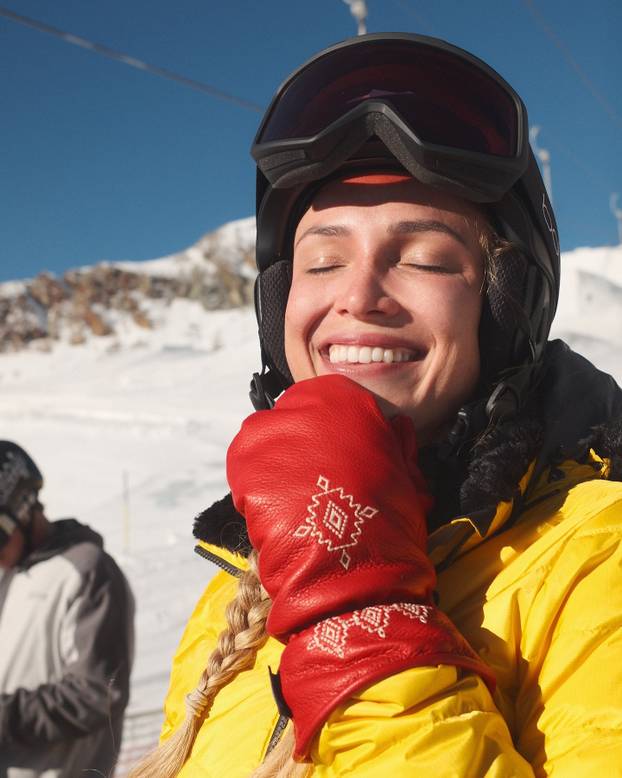 FOTO Nikad oskudnija Donna Vekić uživa na Maldivima!
