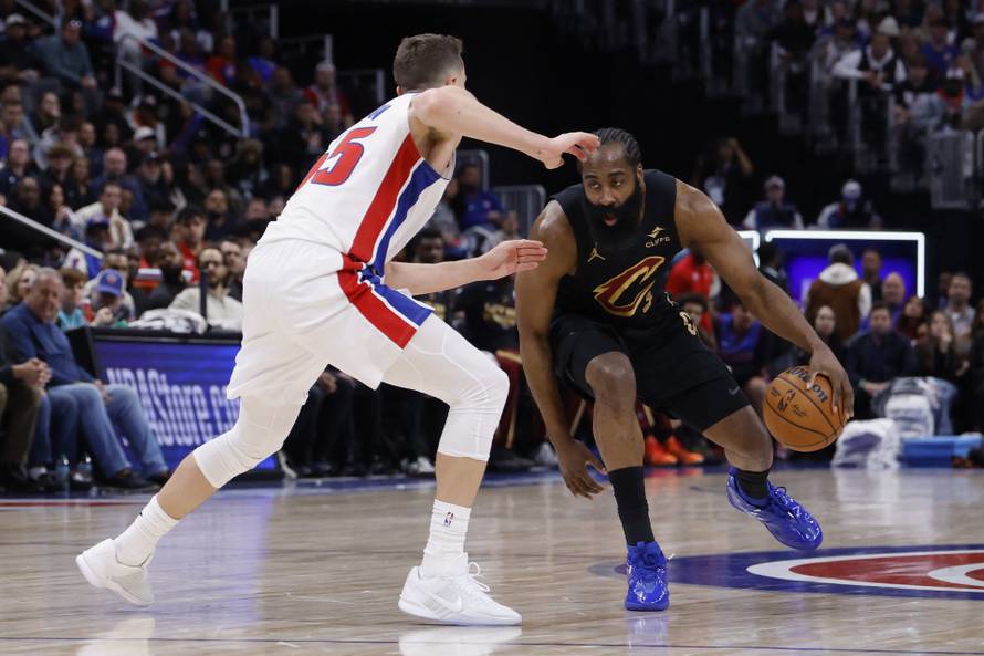 NBA: Playoffs-Cleveland Cavaliers at Detroit Pistons