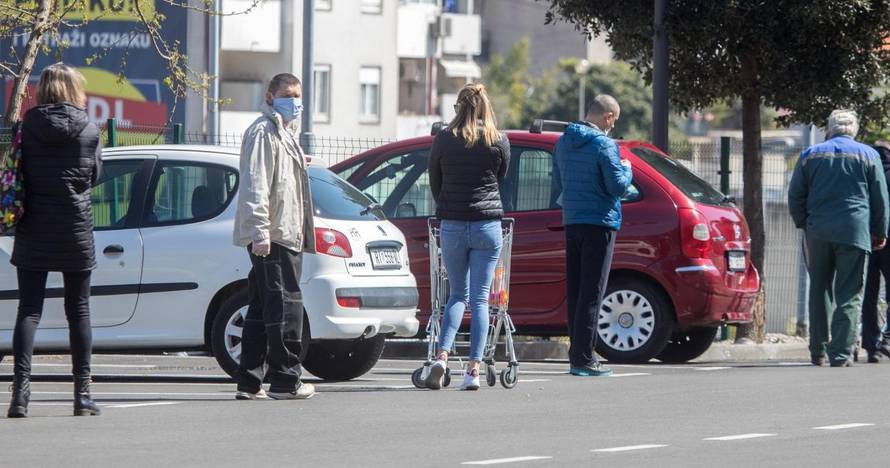 Rijeka: Zbog epidemije koronavirusa u trgovačke centre pušta se određeni broj kupaca