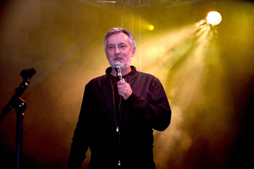 Bjelovar: Miroslav Škoro na Terezijani raspjevao tisuće Bjelovarčana