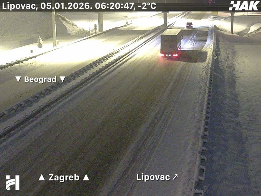 FOTO  Snijeg pada u Zagrebu, A1 zatvorili kod Sv. Roka zbog sudara. Ovako izgledaju ceste