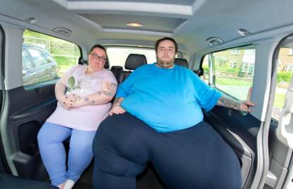 Zajedno teže 350 kg: 'Ni jedan taksist nas više ne želi voziti'