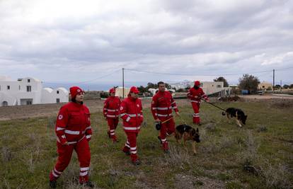 Novi potresi oko Santorinija, najjači je bio magnitude 5.2