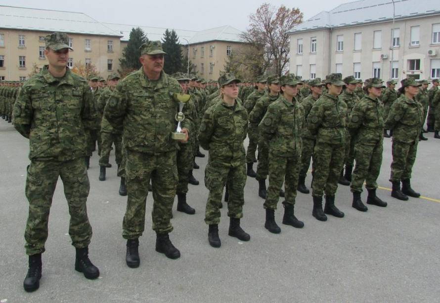 Pogledajte koliko se mladih odazvalo na vojni rok