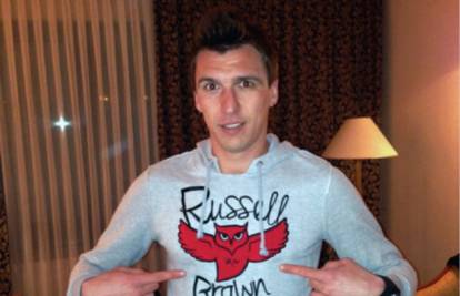 Dejan Lovren lansirao domaći modni brand Russell Brown