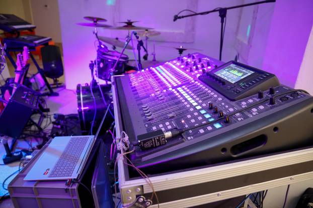 U Zadru održan Bal umirovljenika, zaplesao i ministar Šime Erlić