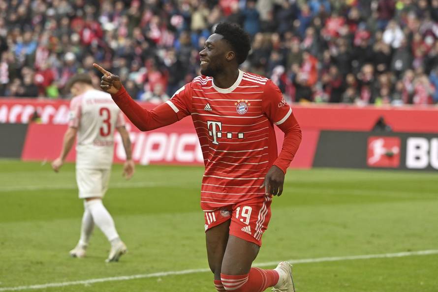 Soccer 1. Bundesliga/ FC Bayern Munich - FC Augsburg 5-3.