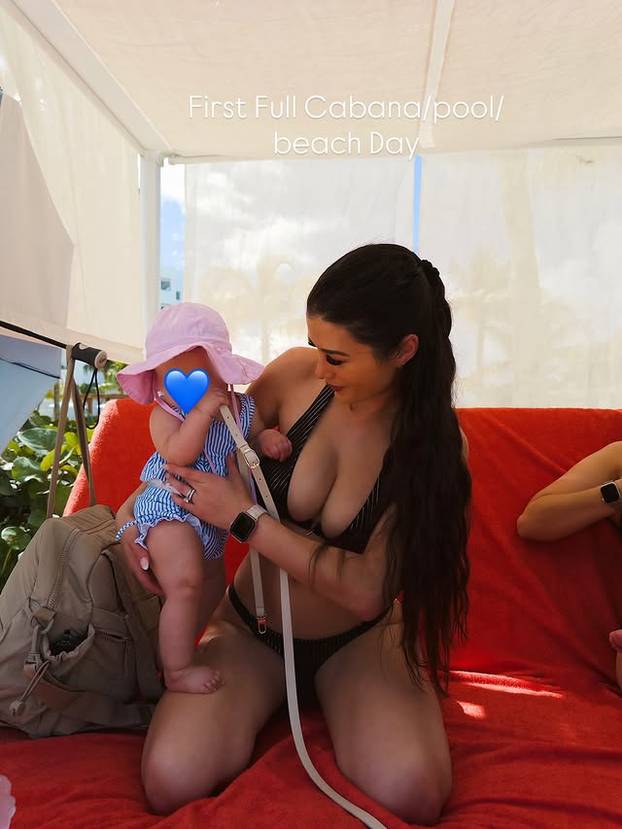 FOTO Ljepotica spojila seksepil i majčinstvo i inspirirala milijune ljudi u cijelom svijetu