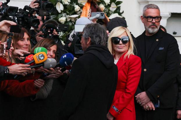 Italy honours Valentino Garavani as he lies in state