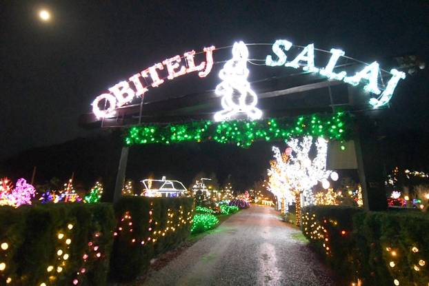 Grabovica: Uskrsna čarolija svjetla by Salaj donosi magičan ugođaj sa preko 60.000 pisanica