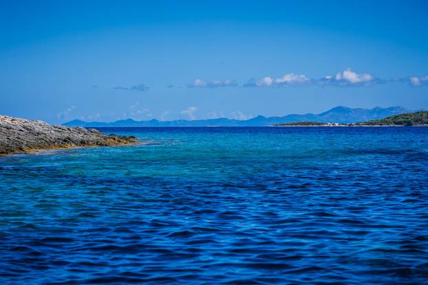 Vela Luka: Uvala Slatina