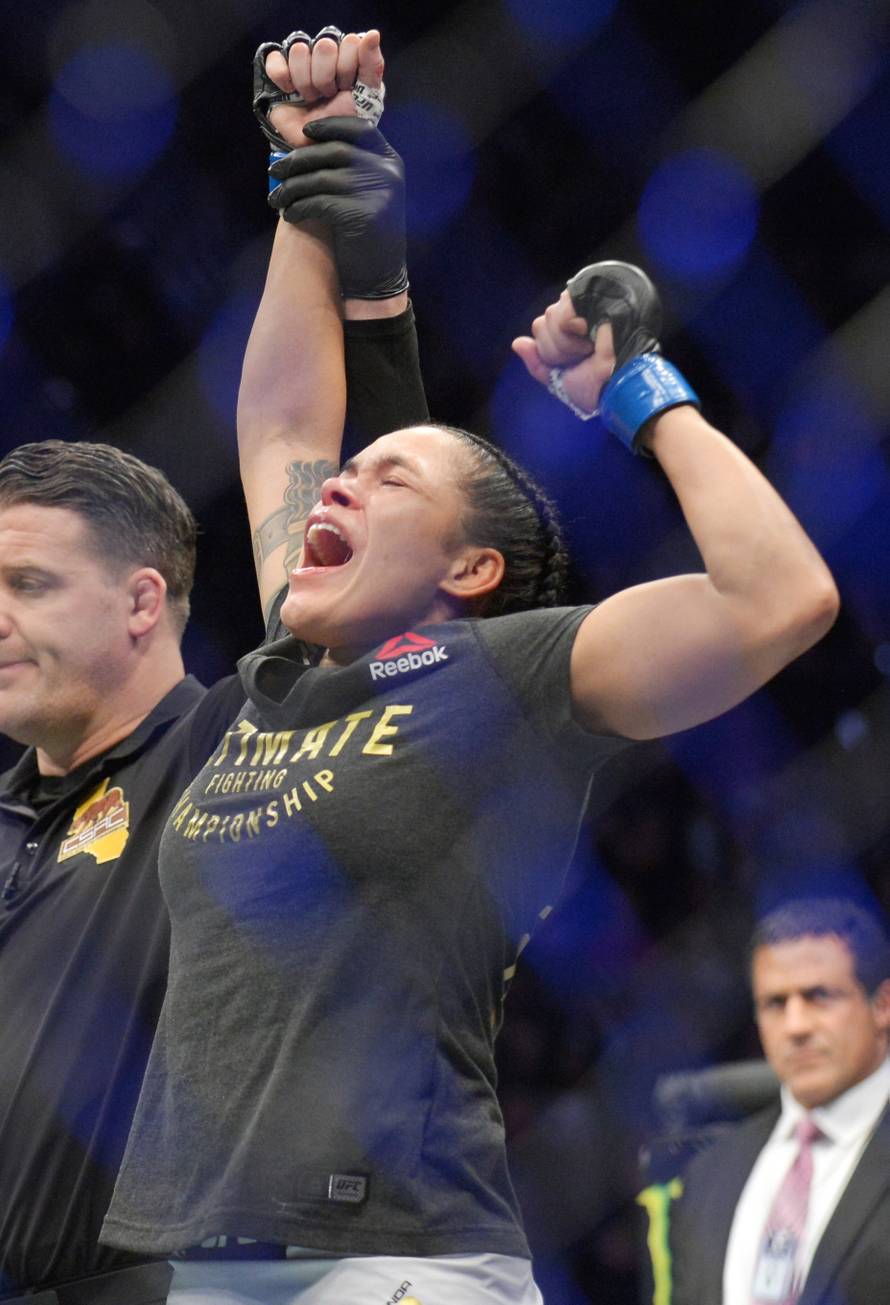 MMA: UFC 232-Cyborg vs Nunes