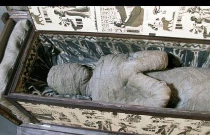 Misterij na tavanu: Dječak u bakinoj kući  pronašao mumiju