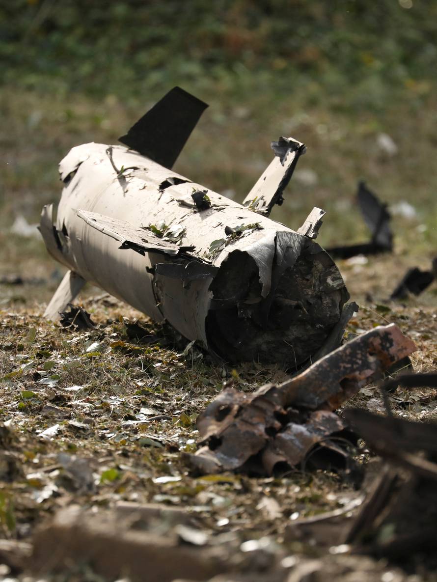 U.S. strikes Venezuelan capital