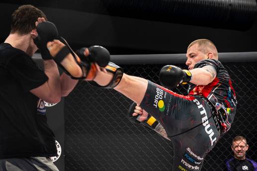 Tomislav Si&ccaron;aja uo&ccaron;i FNC-a 29: &Zcaron;ena je pripremila &scaron;minku jer mi nakon borbe slijedi svadba...