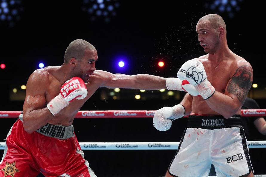 Zagreb: Fight night Zagreb, borba teške kategorije na 8 rundi: Agron Smakici – Gabriel Enguema