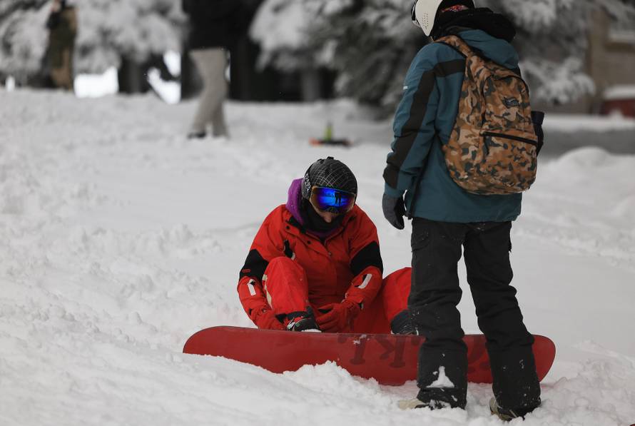 Zagreb: Započela skijaška sezona na Sljemenu 