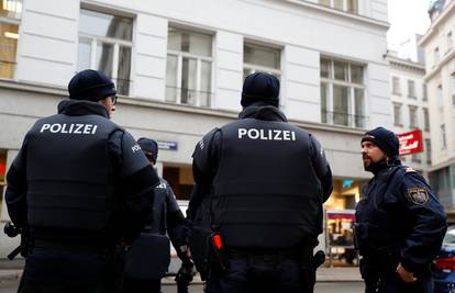 Napali crkvu u Beču: Maskirani pljačkaši ozlijedili 5 redovnika
