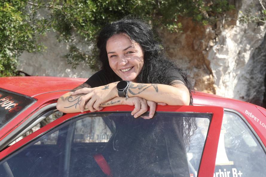 Ploče: U obitelji bivše vozačice auto utrka Maje Barbir tradicija se nastavlja, sada utrke vozi sin Luka