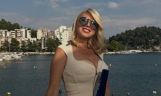 FOTO Mirta &Scaron;urjak izgledala je zanosno u pripijenoj haljini, a svi su primijetili jedan detalj...