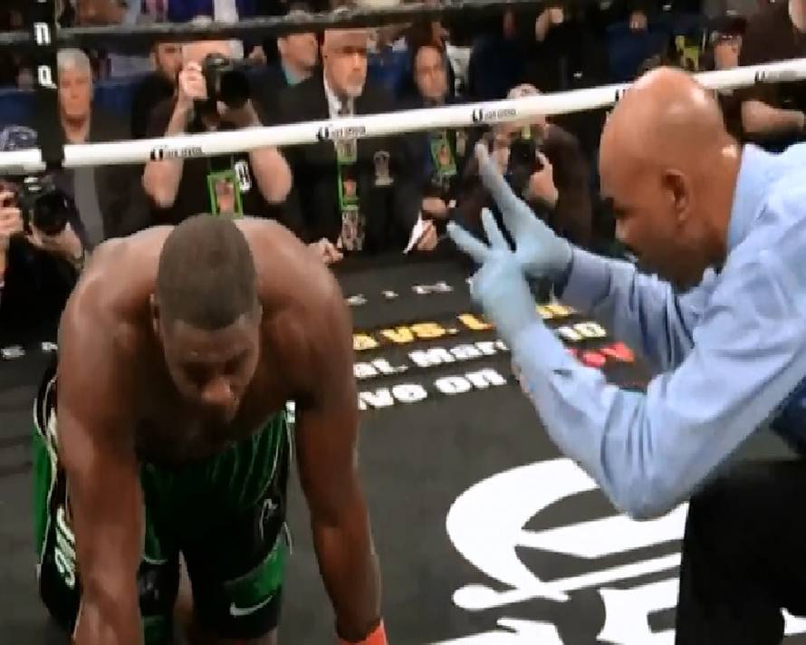 Šampion jedva preživio Ortiza! 'King Kong' je pao u 10. rundi