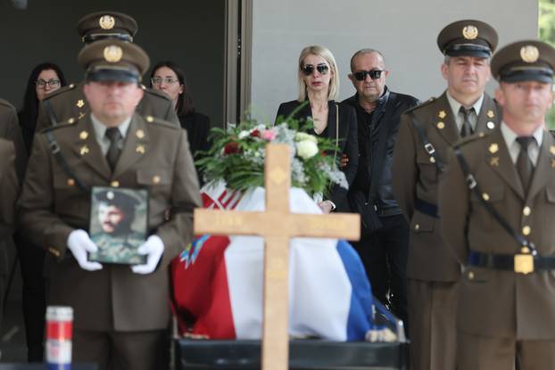 Vukovar: Sahrane nedavno identificiranih branitelja pronađenih na Petrovačkoj doli kod Vukovara