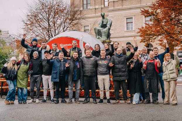 FOTO Otvoreno je Fuliranje! Evo kako izgleda najveseliji kutak Adventa s čak 16 kućica