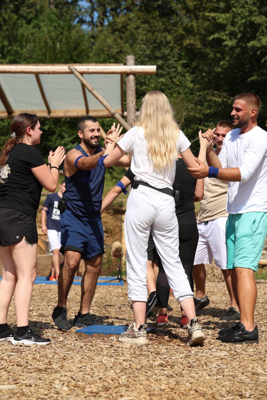 Počela je 'Farma'! Vođa izabrao sluge, a šok već na kraju dana: 'Moram birati, a nikog ne znam'