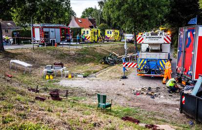 Užas u Nizozemskoj: Kamionom naletio na uličnu zabavu i ubio šest ljudi. Vozač pod istragom