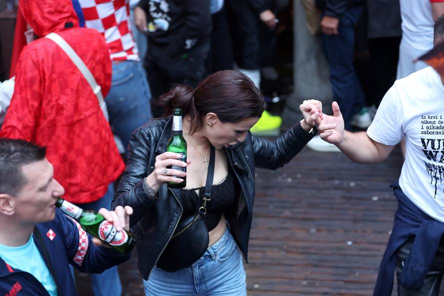 Hamburg: Atmosfera u gradu večer uoči utakmice sa Albanijom