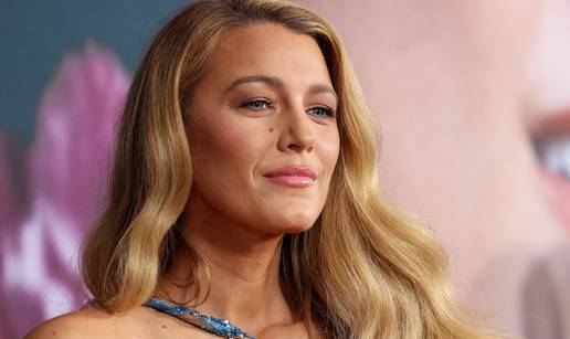 Blake Lively rekreirala Britney: Obukla kultnu haljinu iz 2002. i oduševila sve na premijeri filma