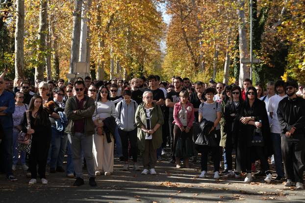 Banja Luka: Građani i studenti odali su počast žrtvama pada nadstrešnice u Novom Sadu