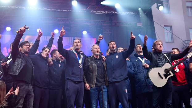 Zagreb: Marko Perković Thompson nastupio na svečanom dočeku hrvatske rukometne reprezentacije