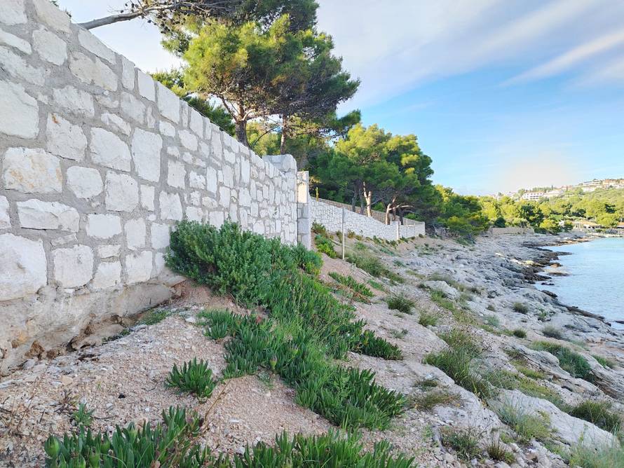 VELIKA GALERIJA Uz Pripuza sad i drugi dižu zidove na Murteru: 'Uništavanje se dalje nastavlja'