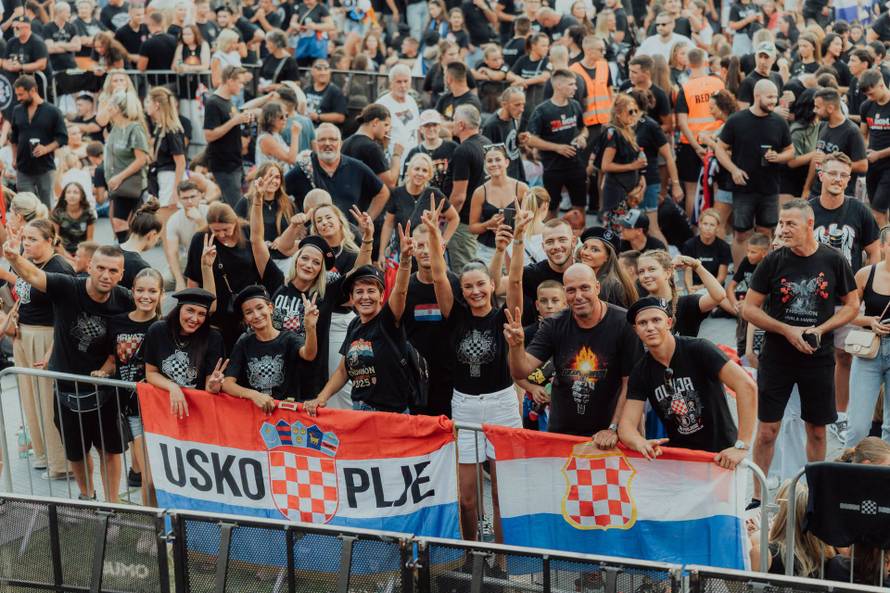 Sramotni poklič u Imotskome! Thompson viknuo: 'Za dom', publika odgovorila: 'Spremni'