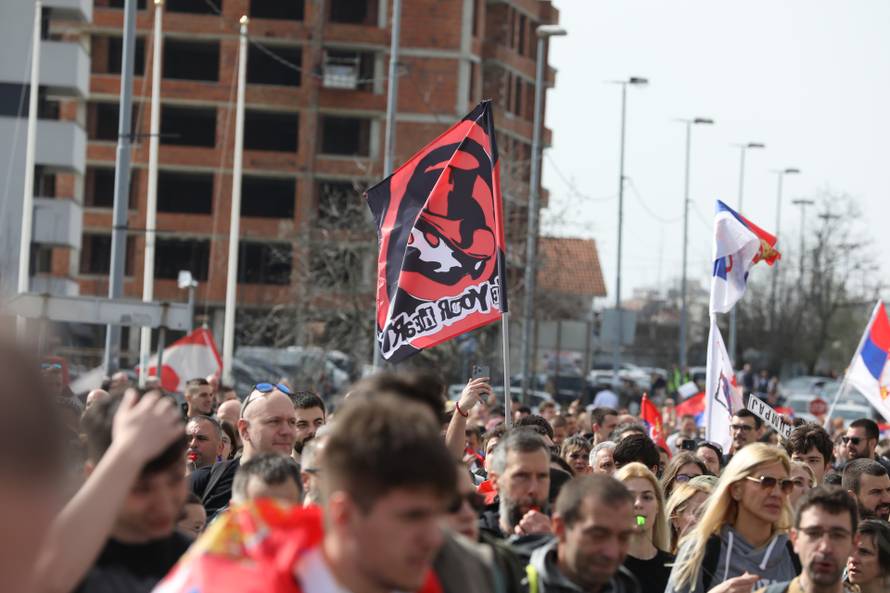 Beograd: Studenti i građani koji su iz  Čukarice krenuli u centar  grada