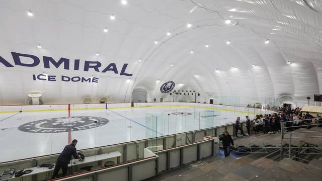 Zagreb: Predstavljanje Admiral ledene kupole
