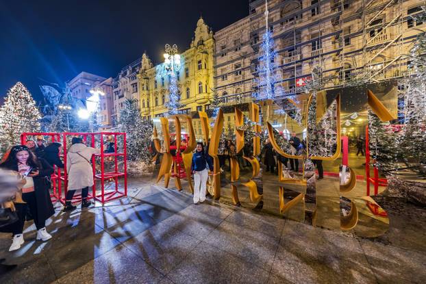 Zagreb: Ugođaj na Zagrebačkom Adventu