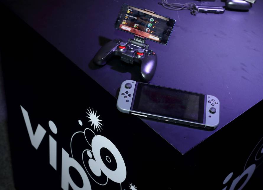 Igre na mobitelima uopće nisu šala, milijarde žele i 'profići'