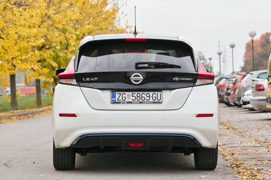 Nissan Leaf na testu: Bio bi savršen da nema tri 'problema'